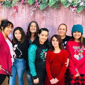 Meet your Posher, Ileana